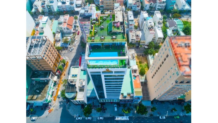 Khách sạn biển 4 sao mặt tiền Phạm Văn Đồng. Quận Sơn Trà. Bể bơi vô cực. Giá 185 tỷ